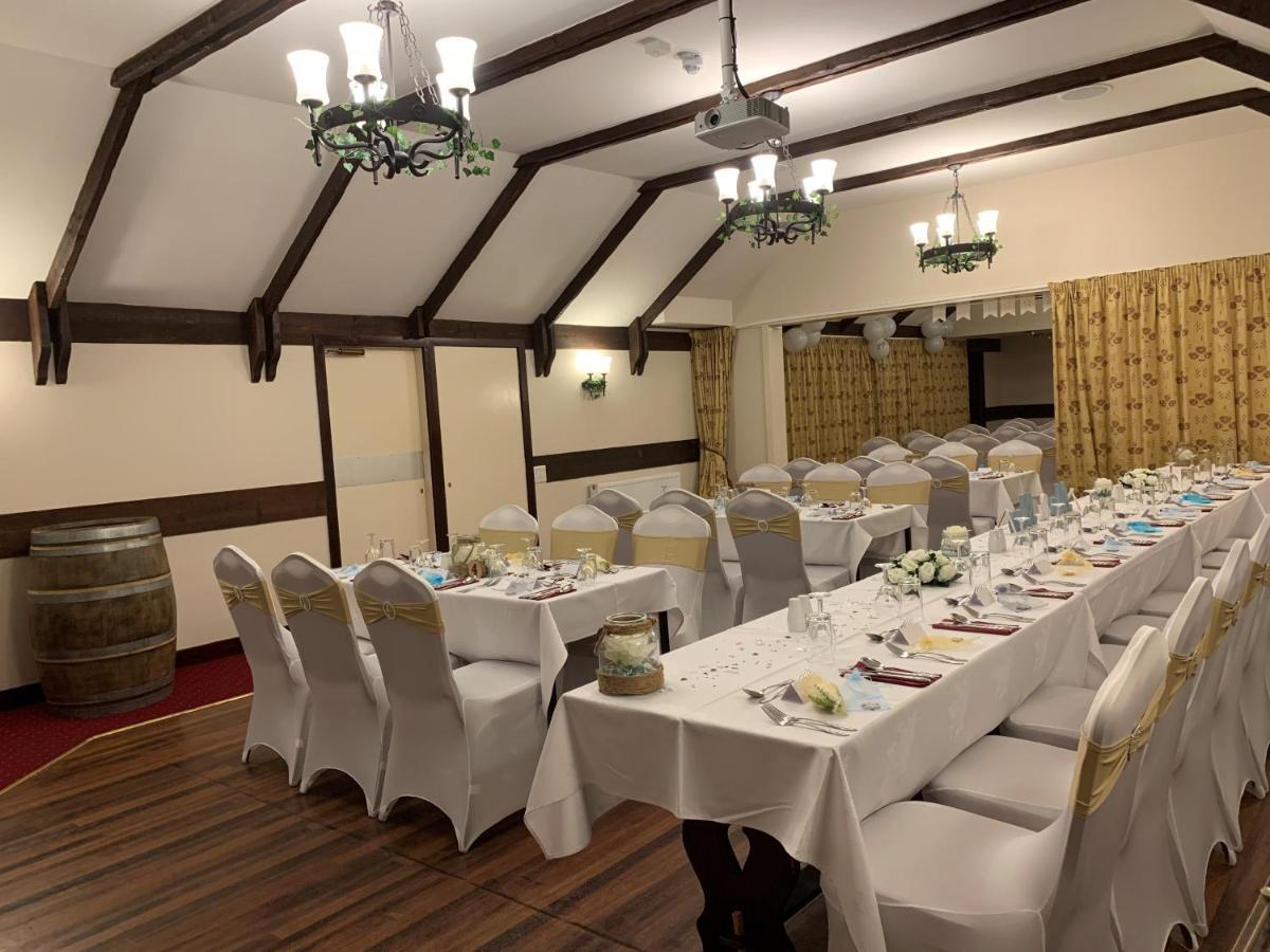 The Aberdeen Arms Hotel Tarves Dış mekan fotoğraf